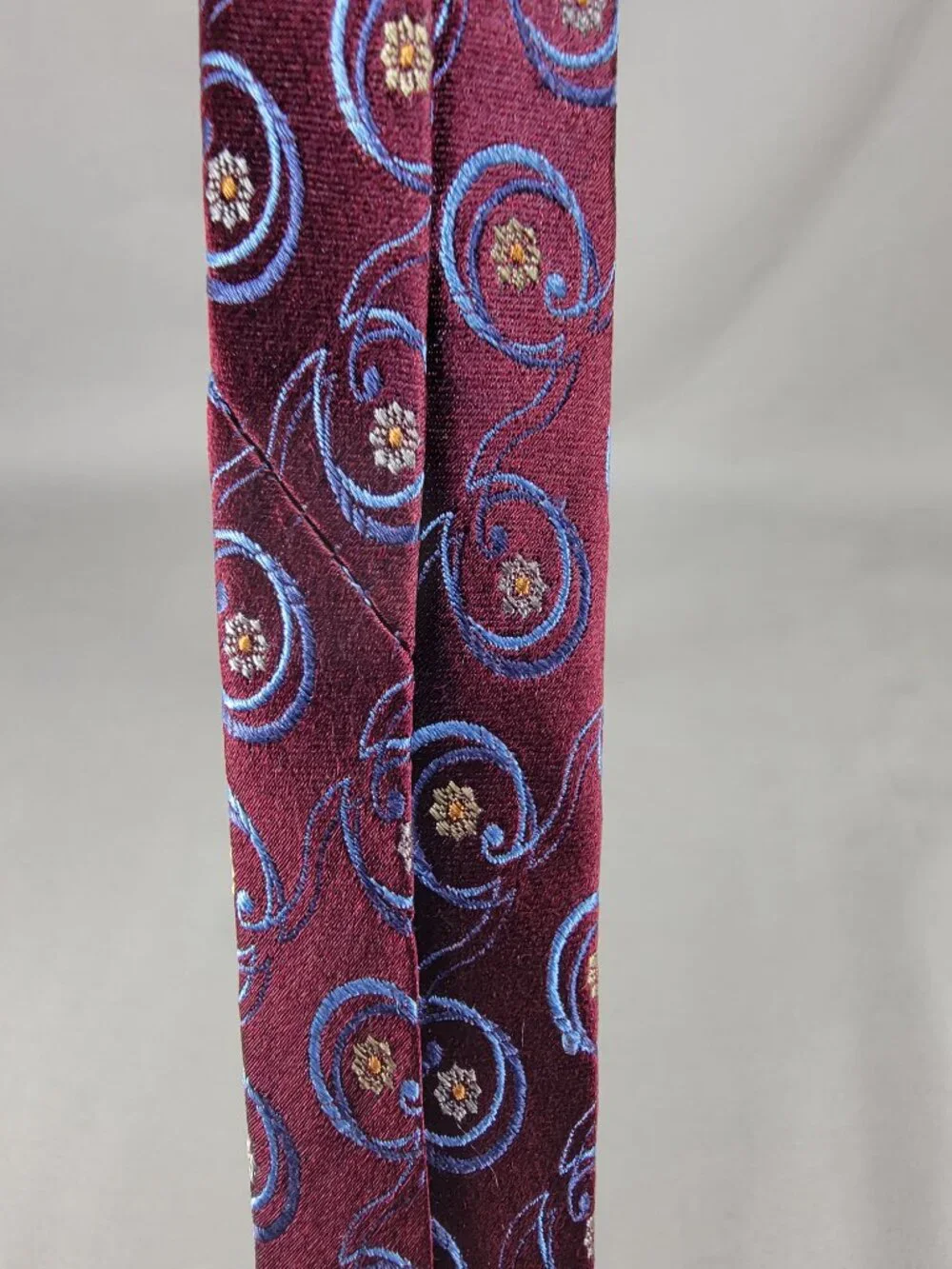 Chelsea Robert Talbott Mens Silk Tie Necktie Burgundy Blue Floral Hand Sewn USA